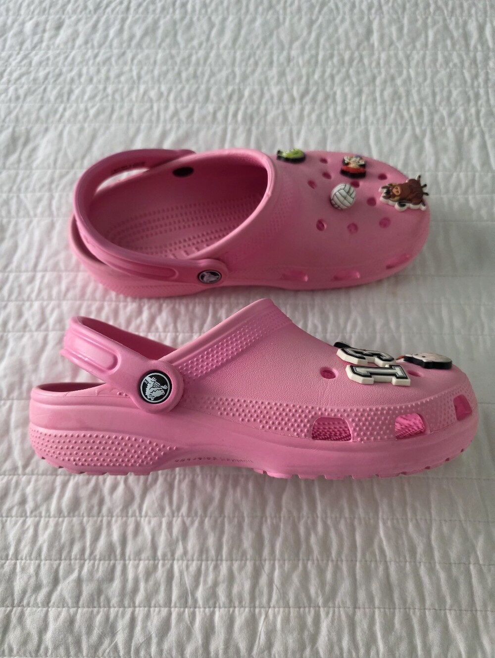 CROCS Woman's Size 8 Pink Clog Sandals with Back Strap and Charms - Picture 2 of 13